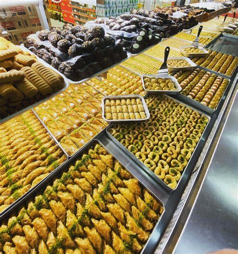 Türkischer Supermarkt in Stuttgart: Erciyes Süpermarket.